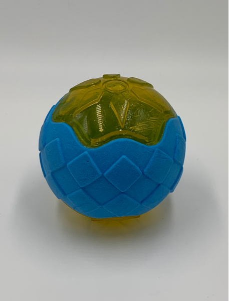 Squeaking Flashing Rubber Ball Pet Toy